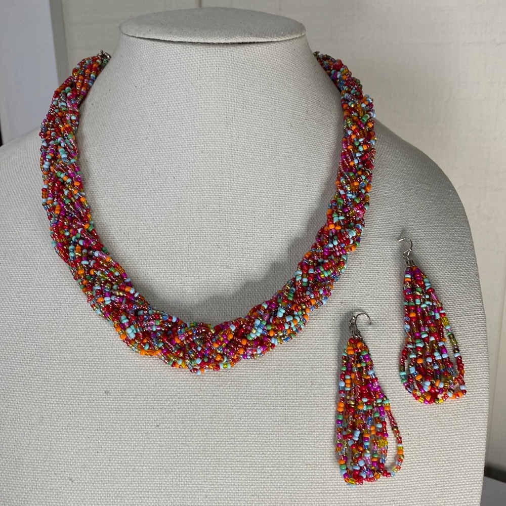 Beautiful braided multicolored seed bead necklace set